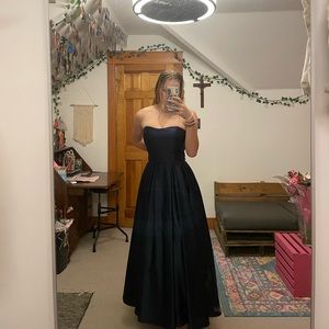 Strapless navy blue Betsy Adams evening gown BRAND NEW